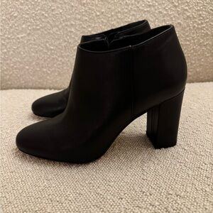 Via Spiga leather ankle booties